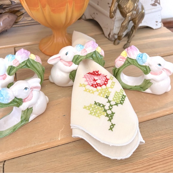 Retro Ceramic Easter Spring Bunny 🐰 Set of Four Napkin Rings - Picture 1 of 4